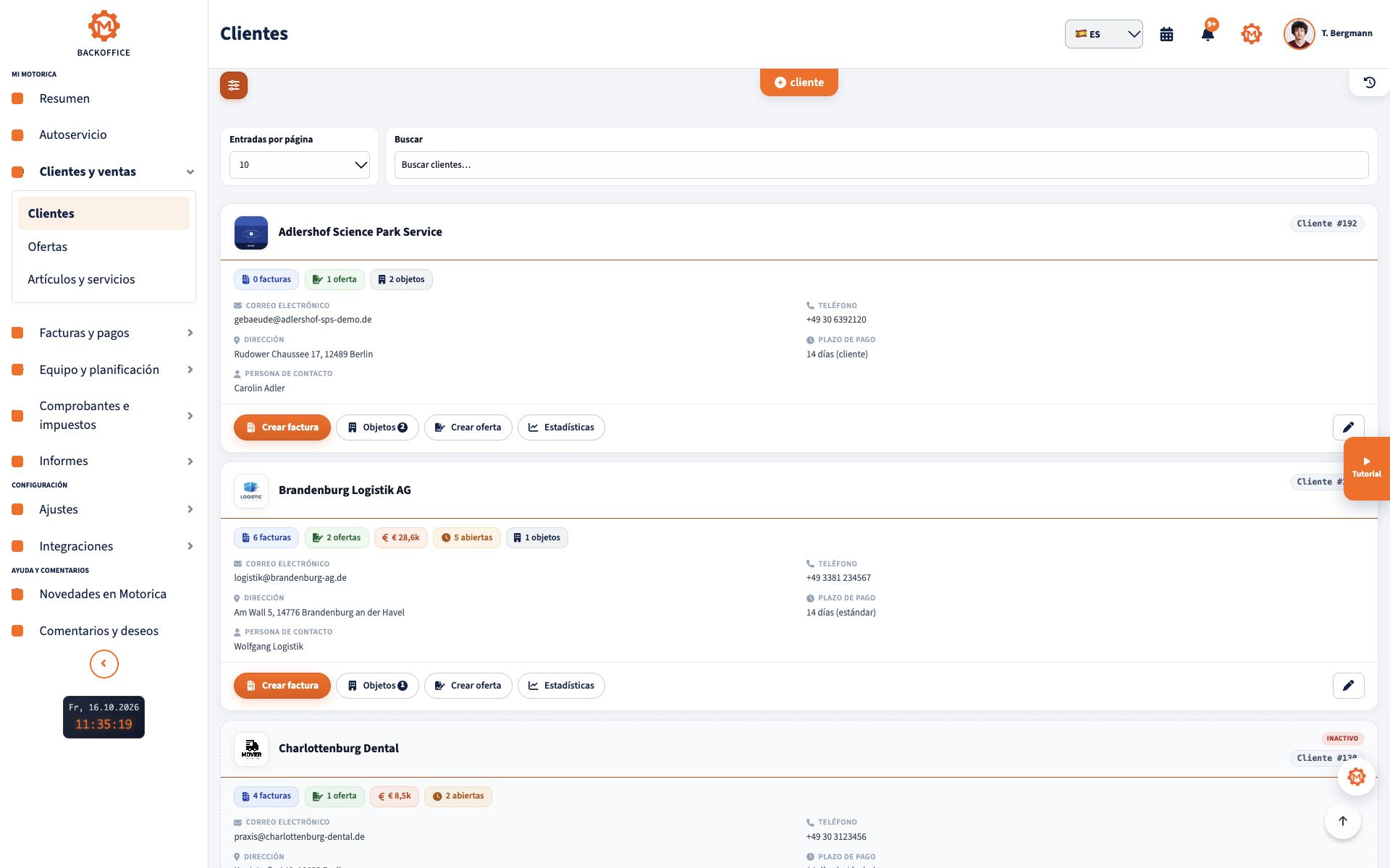 Vista general de clientes en Motorica con datos de contacto, facturas, presupuestos y ubicaciones asociadas