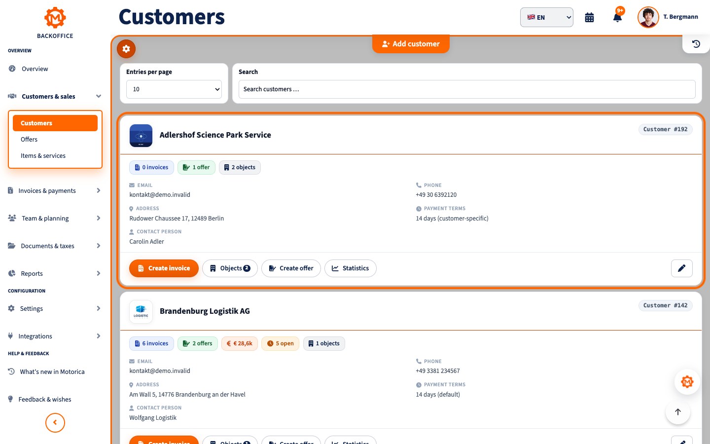 Motorica customer overview with contact details, invoices, quotes and linked service locations