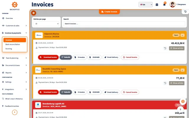 Electronic invoice with structured data on a desk