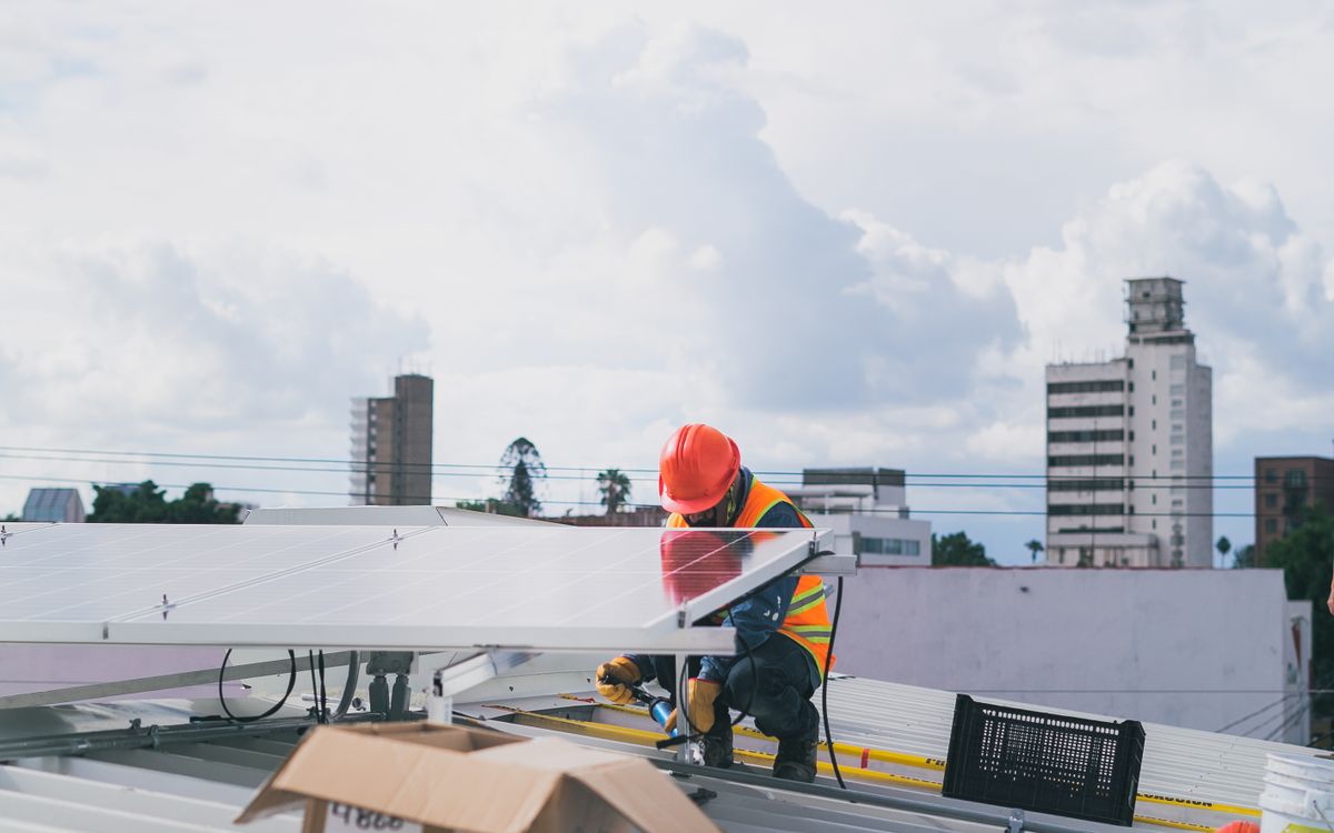 Travail artisanal typique pour Installateurs solaires